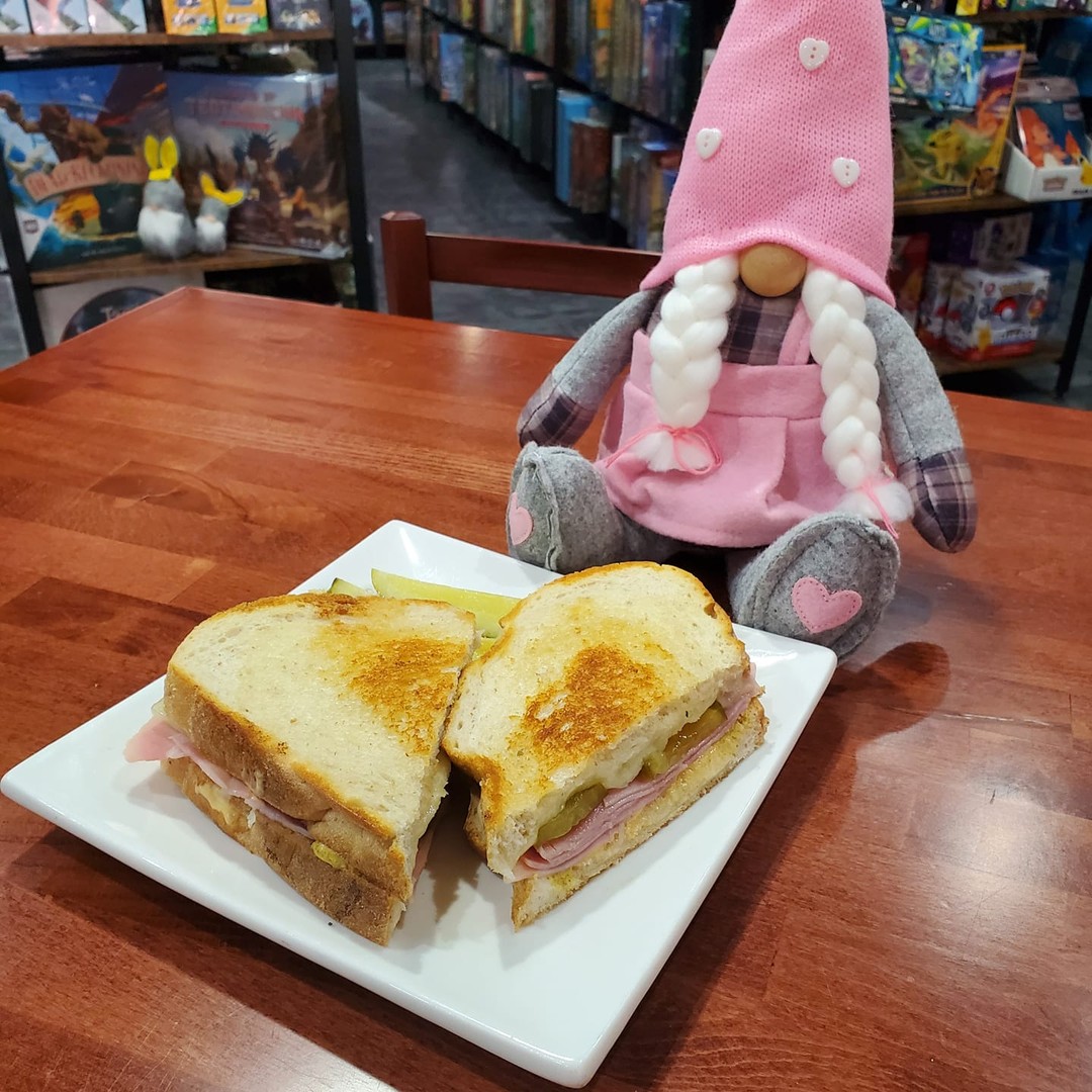 Need a little company for your lunch? Feel free to borrow a gnome to dine with! They won't judge if you get a little messy, and they never chew with their mouths open. And if you enjoy their company, feel free to pick one up and take them home with you! 

#TheGnoshery #GnomeGamesSBY #BoardGameCafe #Gnomes #LunchforTwo #Sandwich